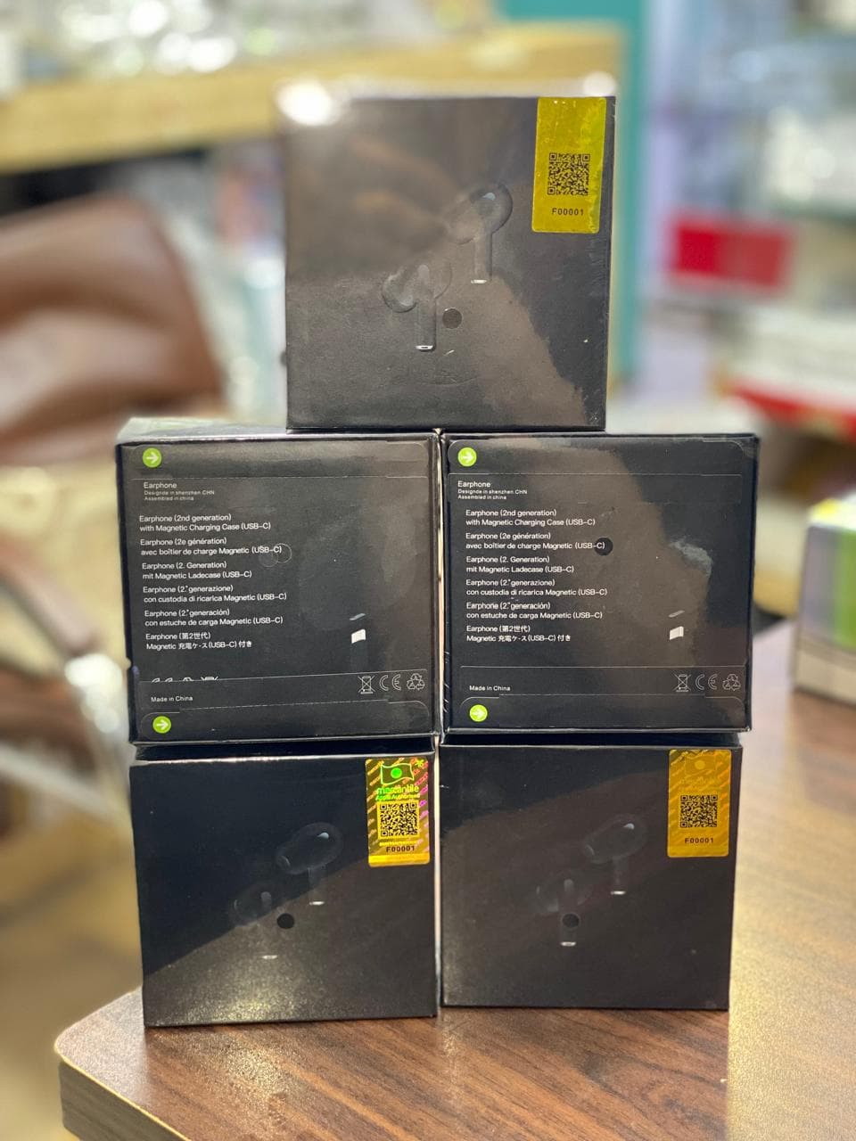 AIR PODS PRO 2 BLACK HIGH QUALITY WITH BUZZER LANYARD (CABLE) TYPE C TO TYPE C